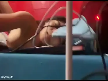 Gadis Cantik Pasrah Goyang Kasur Bareng Pacar poster